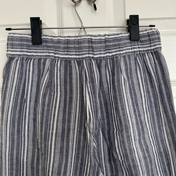 Linen Blend Striped Pants - Picture 3 of 4